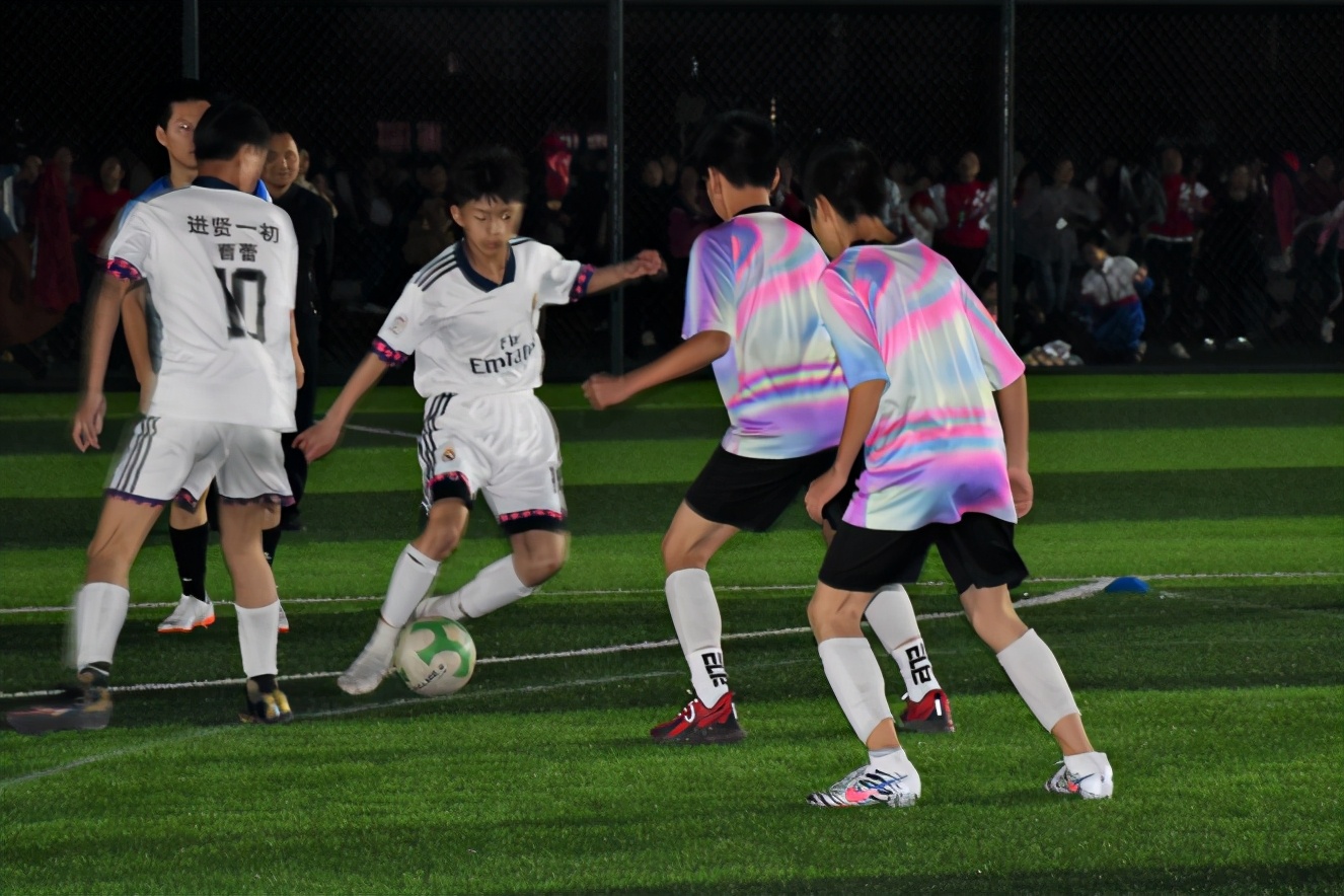 阳光一小足球联赛,阳光体育校园足球联赛