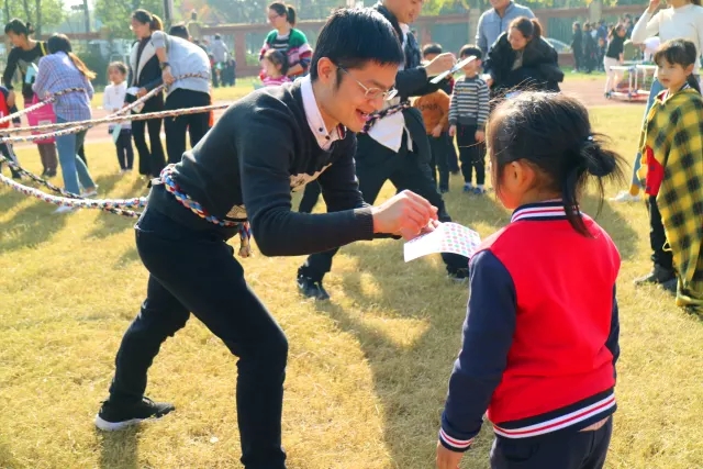 运动为主题的儿童绘本亲子表演,绘本亲子运动会