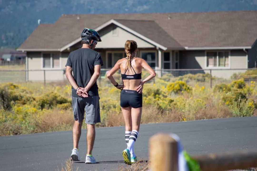 跑步突然腰背疼是什么原因,跑步出现腰酸痛怎么缓解