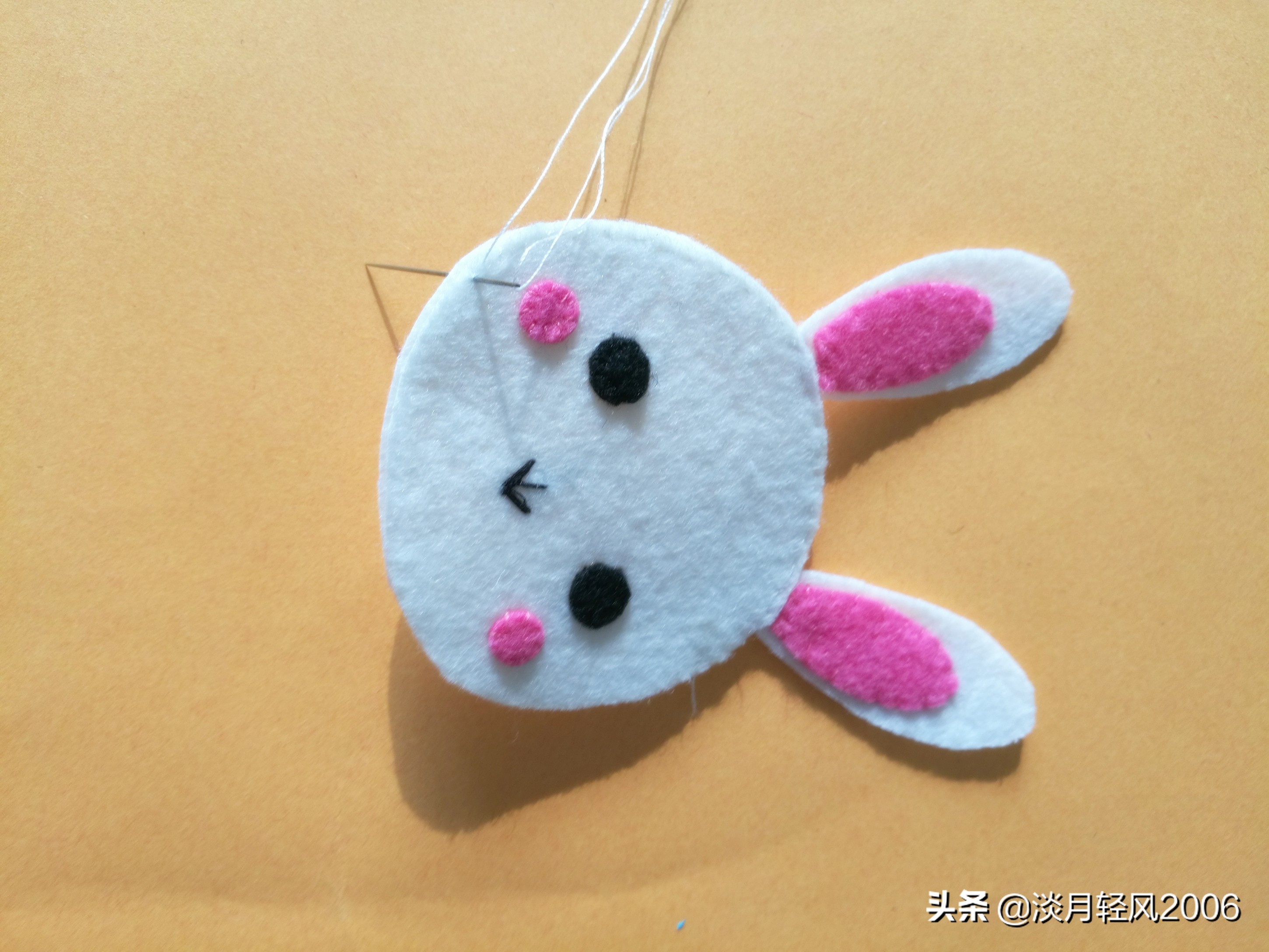 小兔子书签制作方法简单可爱,简单漂亮的小兔子书签你学会了吗