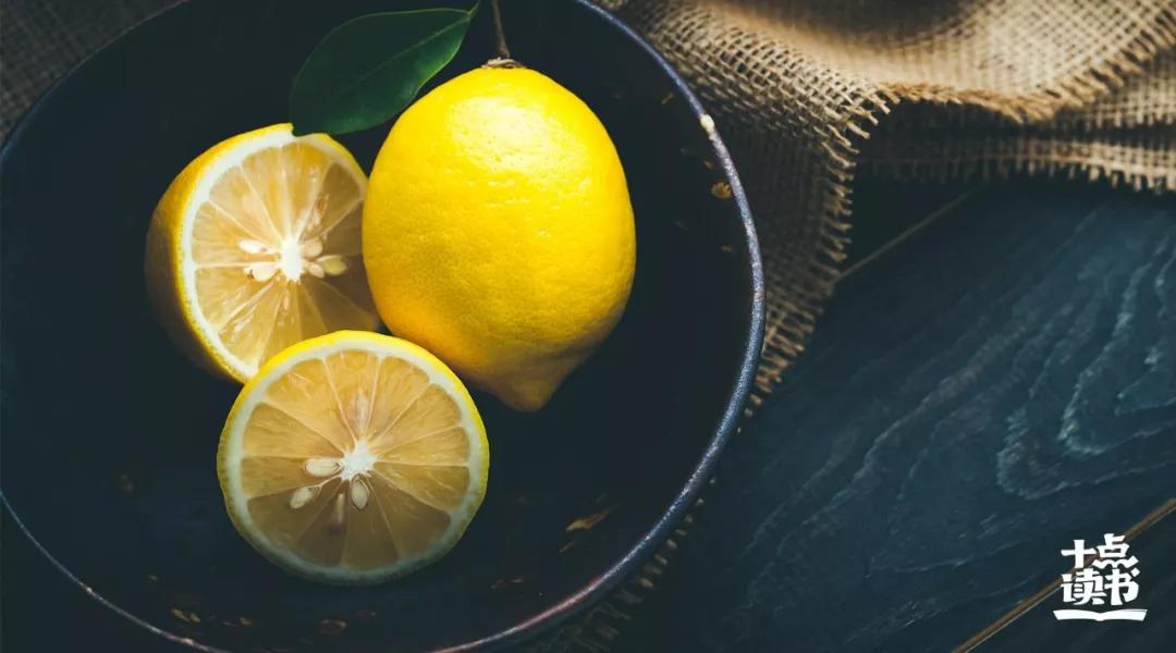 与人交往牢记三个社交潜规则,成年人的社交礼仪礼貌常识