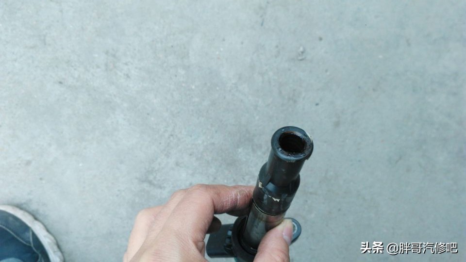 胖哥二手车维修视频,修理工不小心弄坏车