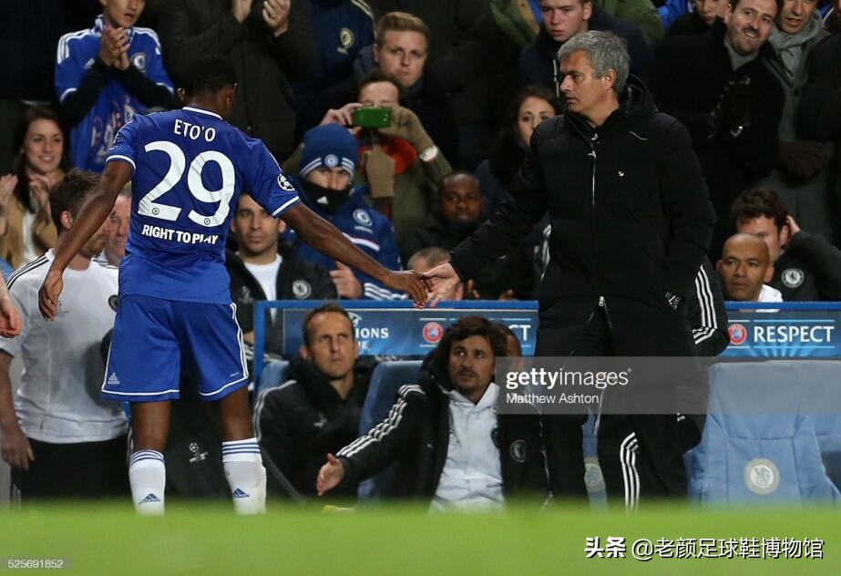 自称梅西曾辅佐他踢球，世界杯打假球贪得无厌头像被球迷印上美元