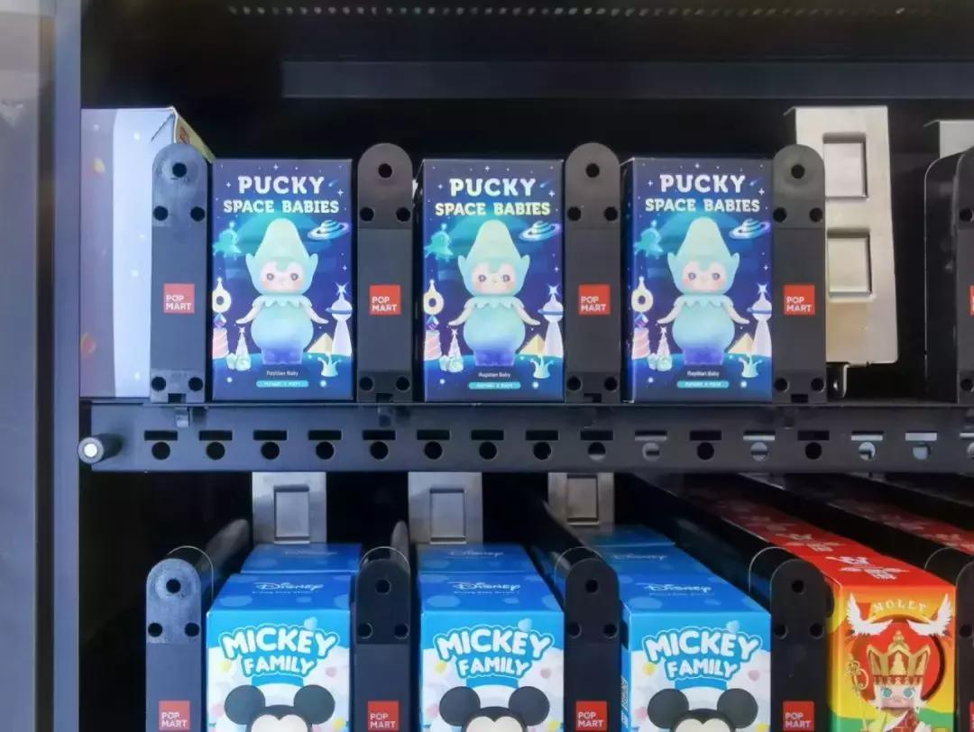 一个月花掉一套房！比炒鞋还疯狂的“炒娃”，要掏空00后的钱包