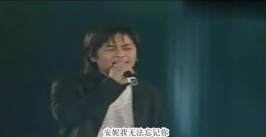 王杰嗓子坏了后的经历照片,王杰嗓子坏了后的经历