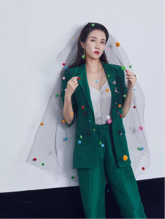 杨烁和老婆最近的情况,杨烁妻子的照片