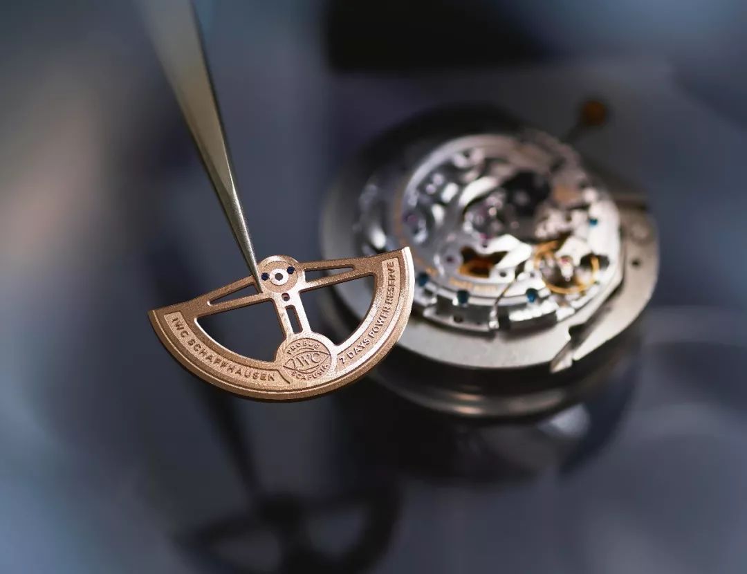 iwc万国还用保养吗,iwc万国表有没有不是机械的