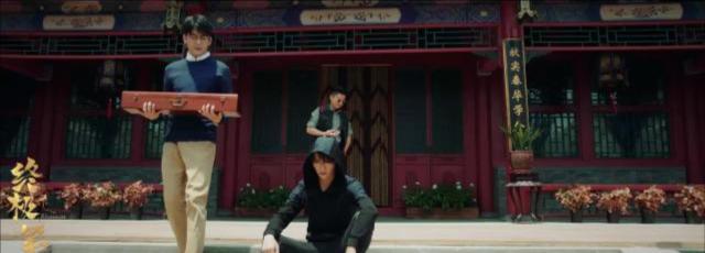 终极笔记张起灵不舒服,终极笔记吴邪躺在张起灵怀里