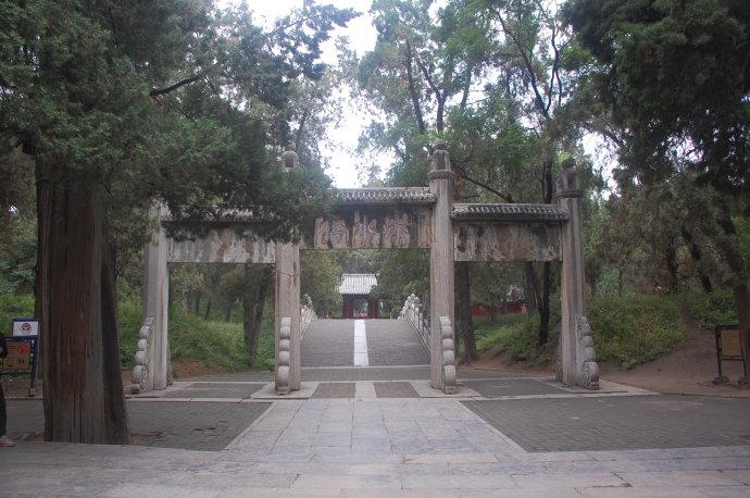 孔林是最大的氏族墓地吗,孔林各个时代的墓葬