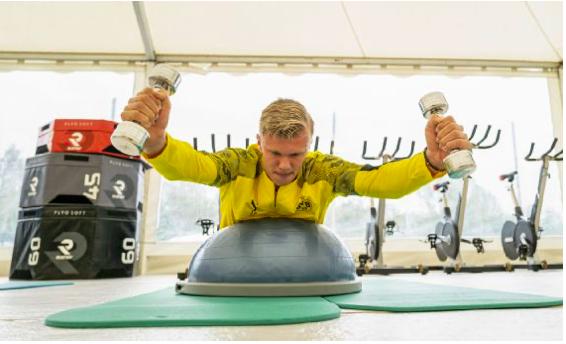 埃尔林哈兰德哪个国家队,足坛新一代巨星哈兰德