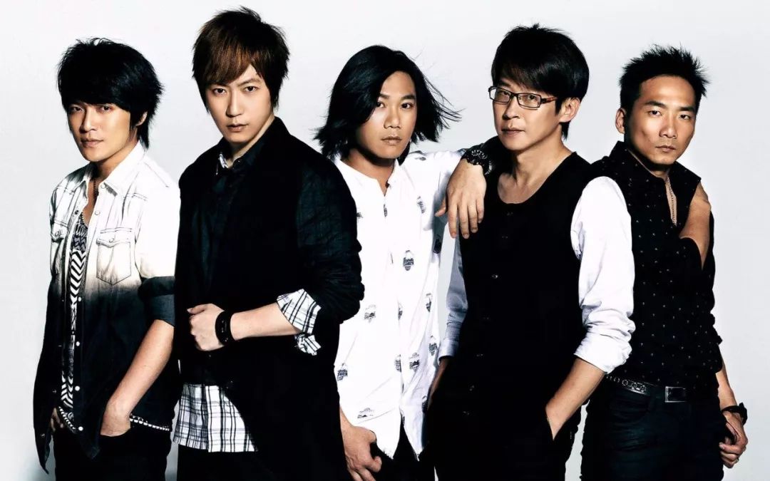 小虎队苏有朋吴奇隆再聚首,刚单飞的小虎队苏有朋吴奇隆