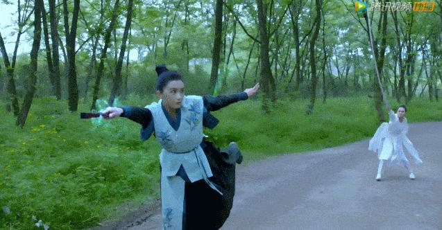 呕了……看完这部《新白蛇传》，我想向“四千年美女”道歉