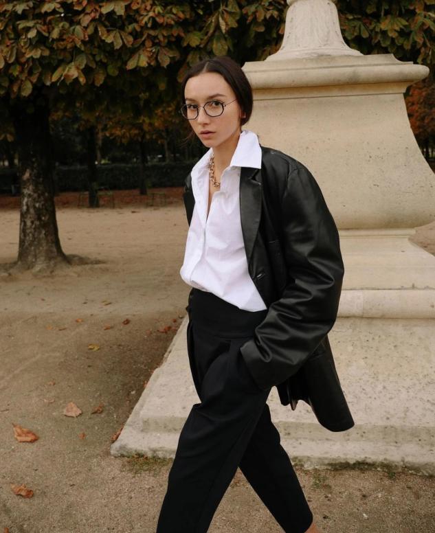 夏天穿这4种配色高级又气质,穿来穿去还是简约温柔的气质