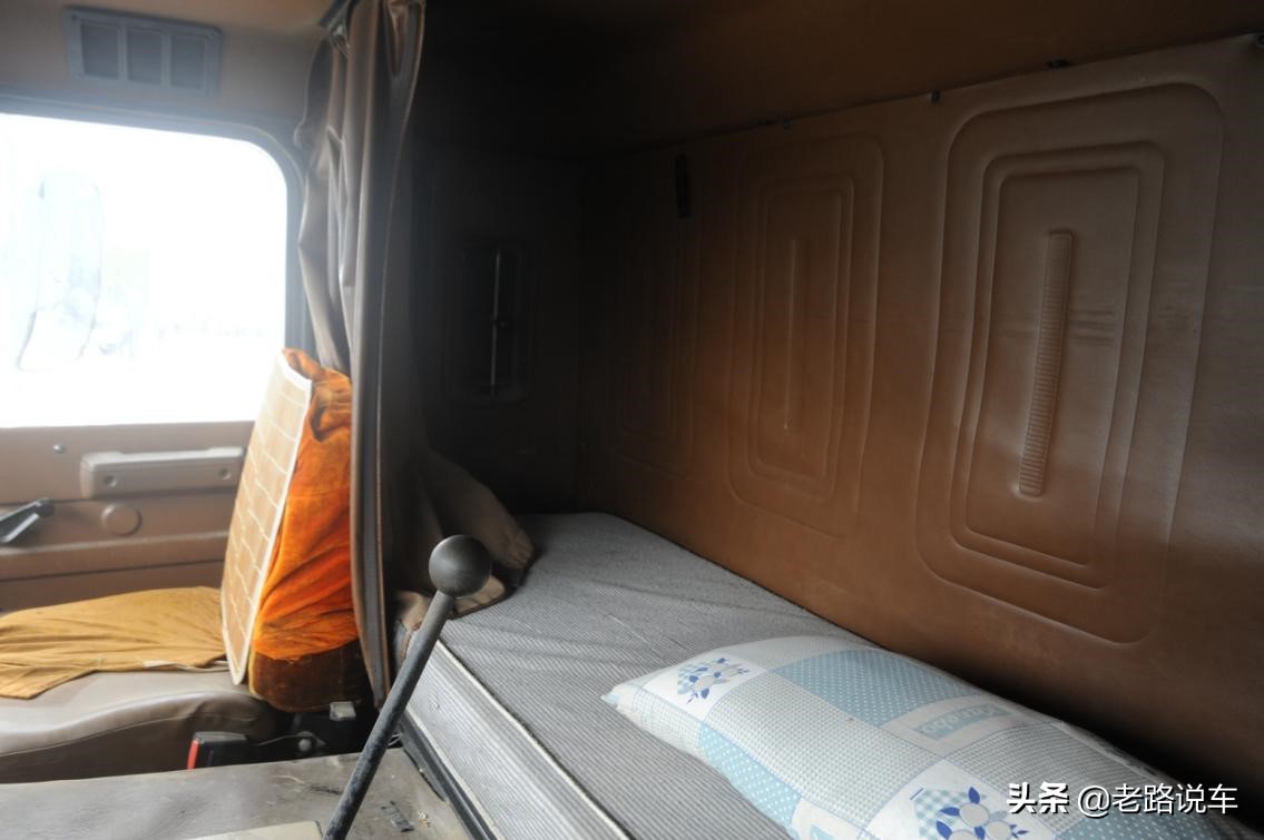 路边的经典——超级美式大平头！万国HL6482