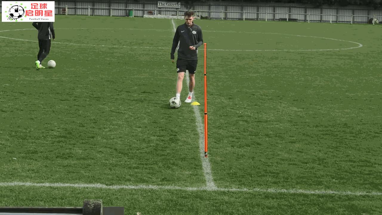 【过人】吐血推荐！比赛中10个非常有效的过人动作