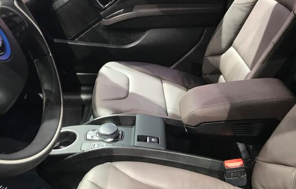 宝马电车i3续航,小身形大能量19款宝马i3续航实测