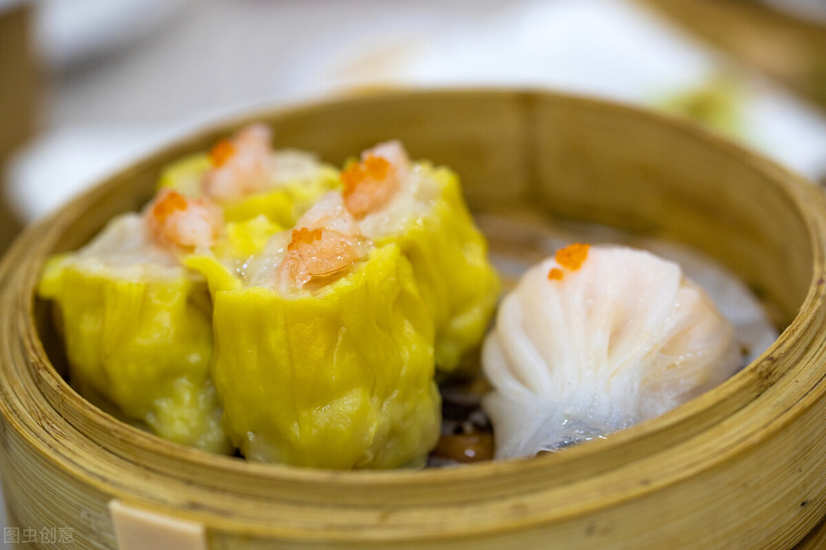 饮食要均衡营养要全面饭量要适当,孕妇在怀孕期间吃什么比较好