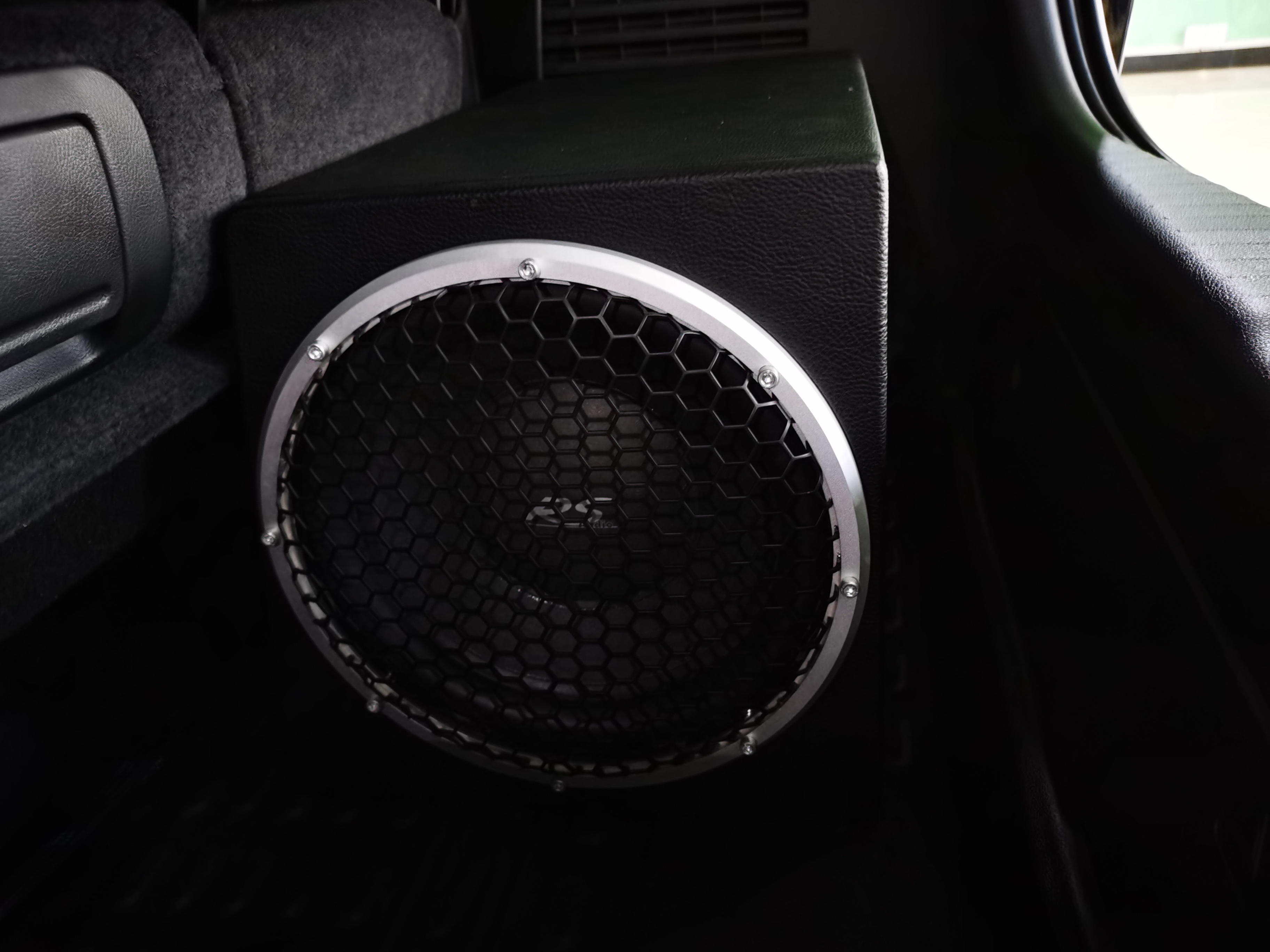 本田奥德赛喇叭改装,本田奥德赛汽车音响改装有哪些