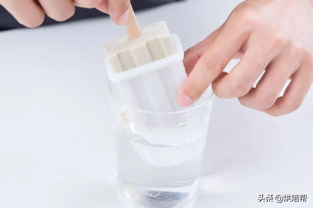 夏日绿豆延展做法：奶香绿豆冰棒，奶香味浓郁