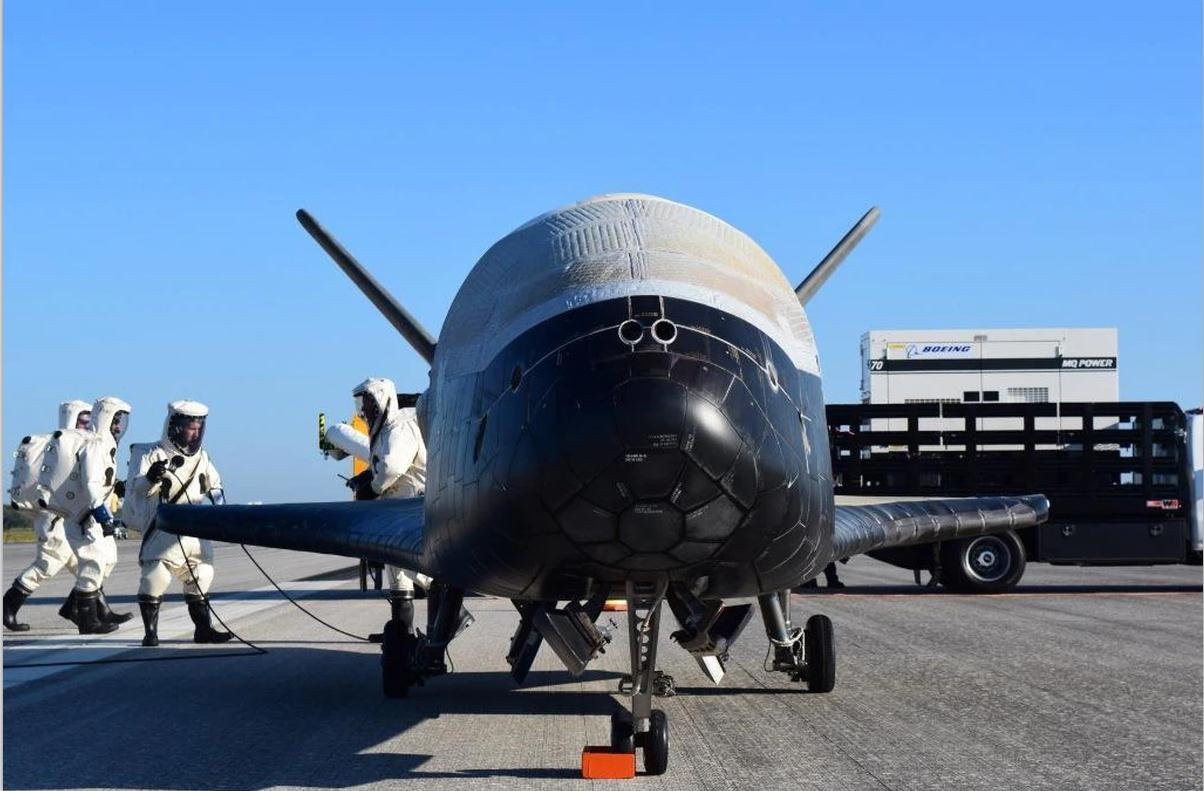 全球爱好和平国家的噩梦“达摩克里斯之剑”X-37B70图