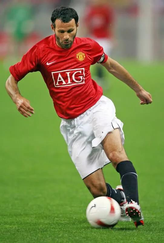 红魔曼联永远的铁血队长,红魔曼联吉格斯