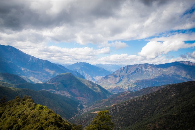 消失的地平线上的“香巴拉”和“女儿国”（二）
