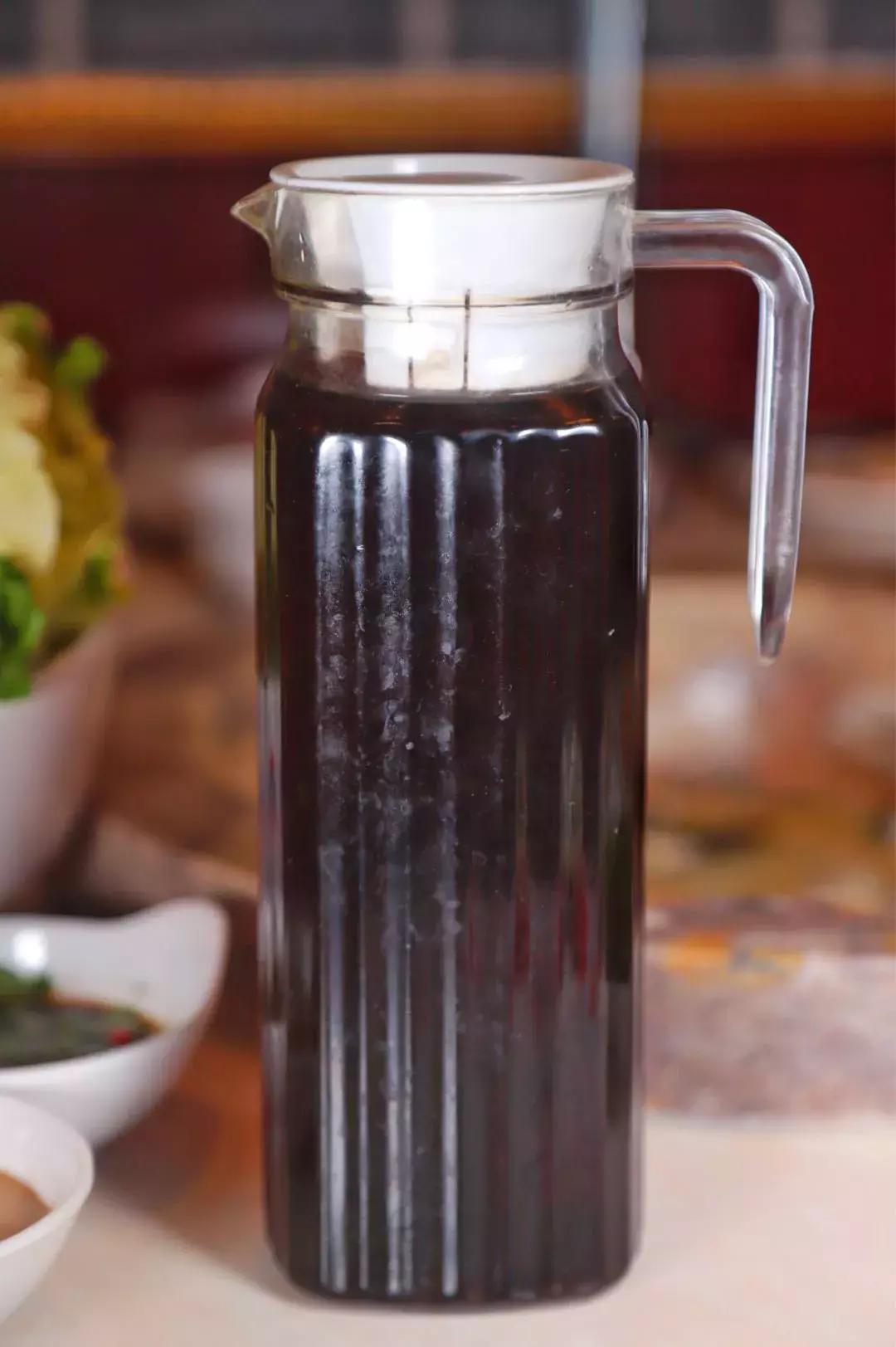 云南特色蒸汽石锅鱼什么鱼最好,特色美味云南蒸汽石锅鱼