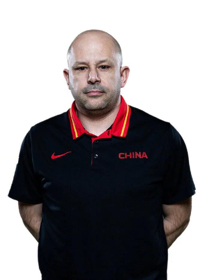 美国男篮c位定妆照,中国男篮赵睿定妆照