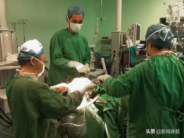 15年里总是强迫自己不停洗手，直到伤痕累累，谁是罪魁祸首？