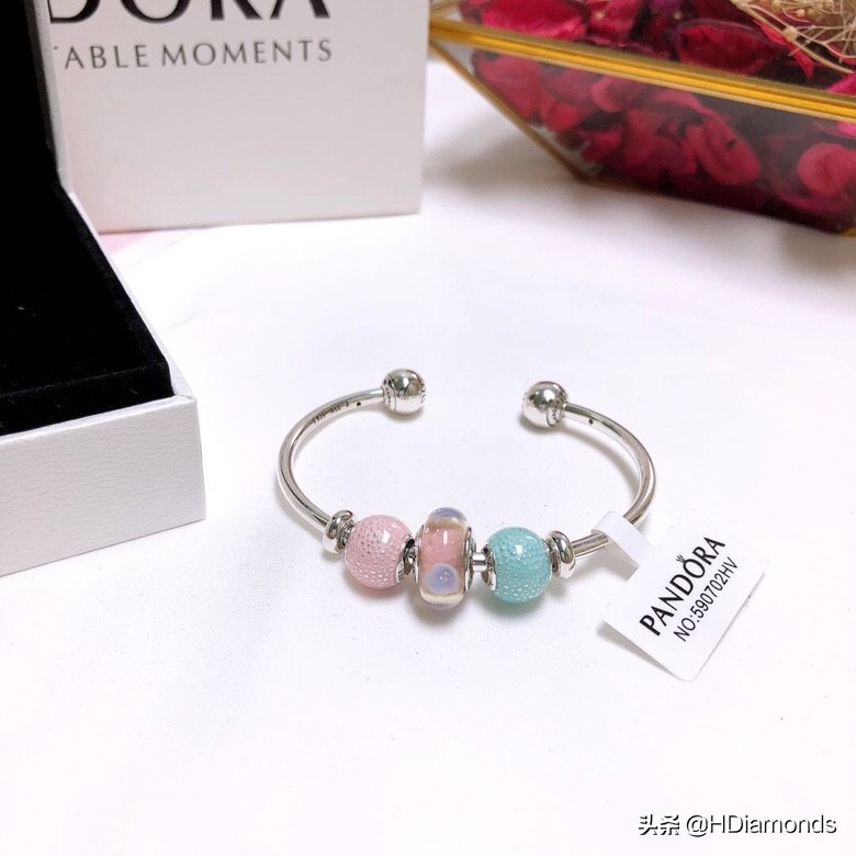 天然潘多拉怎么搭配好看,潘多拉背景和什么色搭配好看