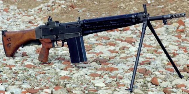 中国最新步枪和外国新步枪对比,nar步枪与国产新步枪