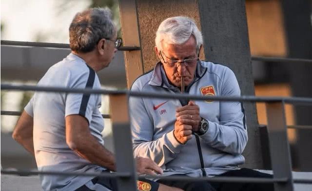 里皮抽的丹麦雪茄,里皮抽的烟多少钱一包