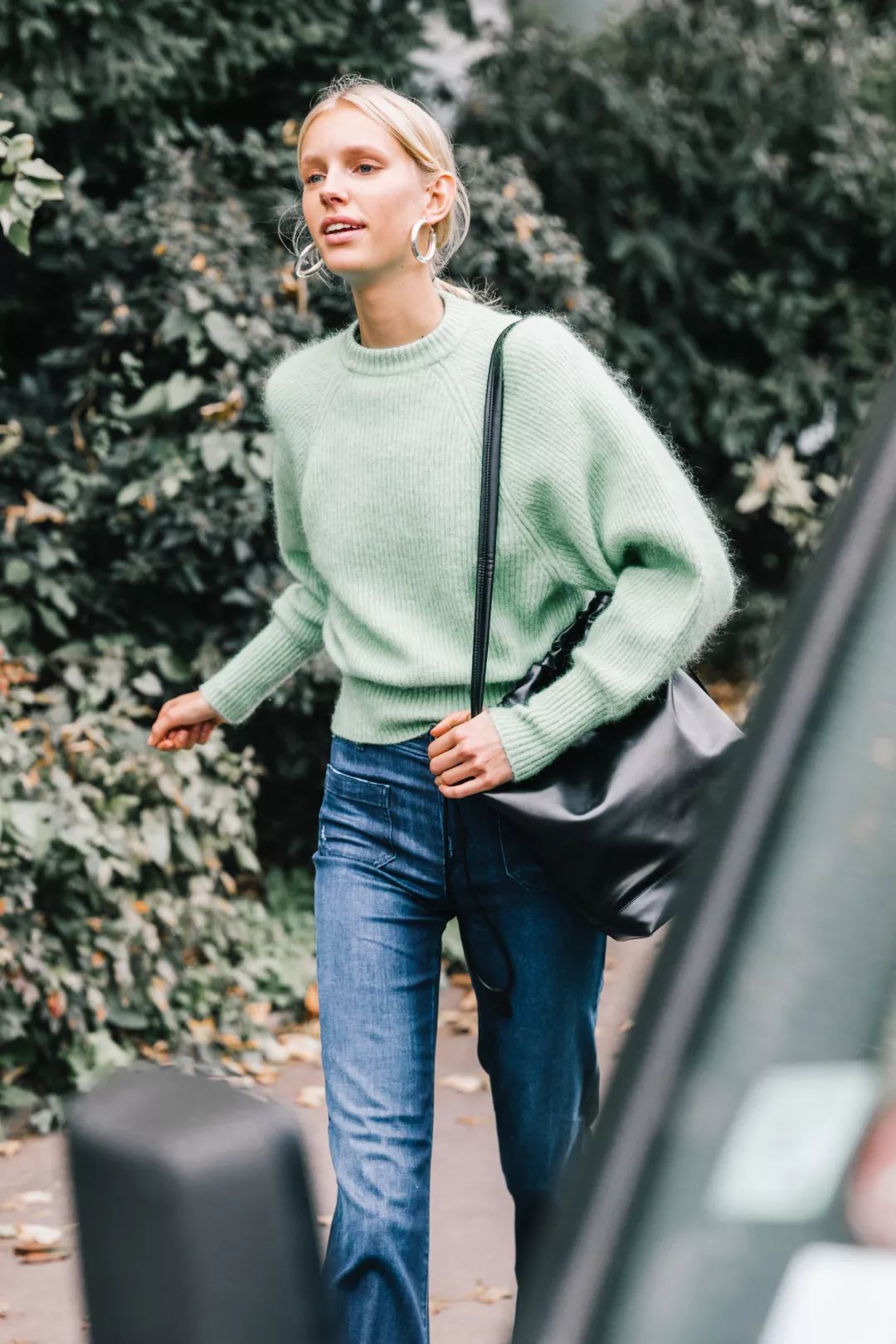 毛衣裤子显瘦款,直筒裤和阔腿裤哪个显高显瘦