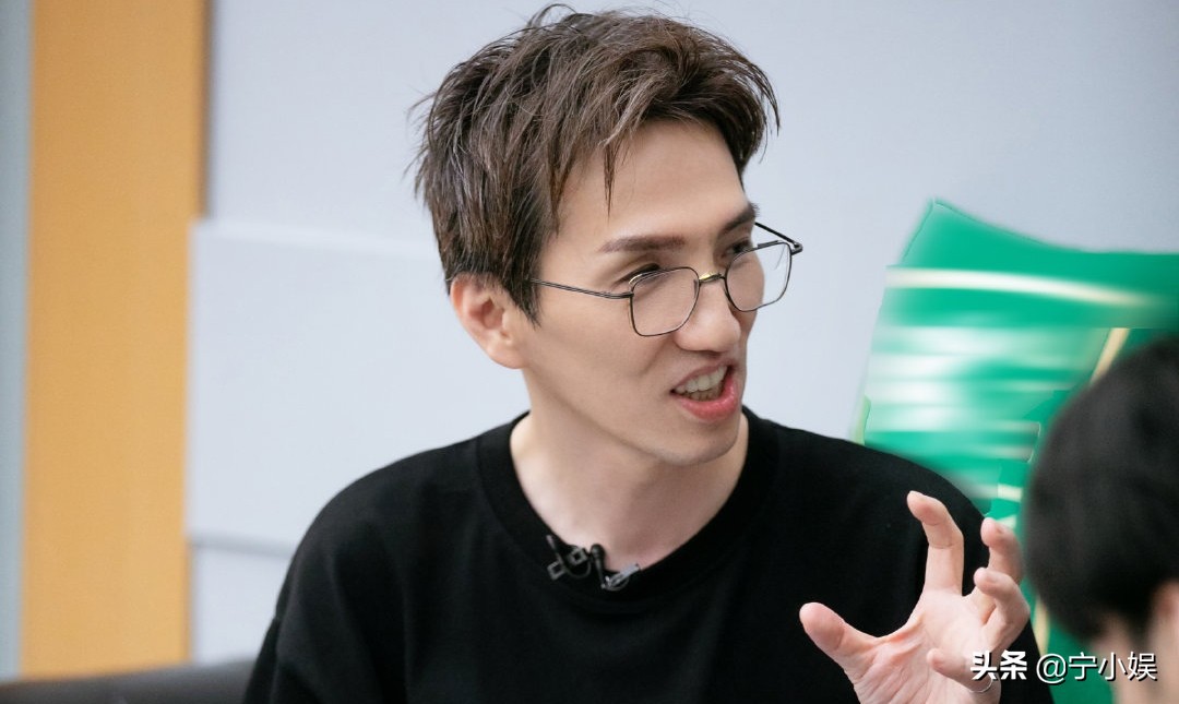 隐婚隐育，5次跌入谷底：林志炫的“一期一闹”并非无因可循