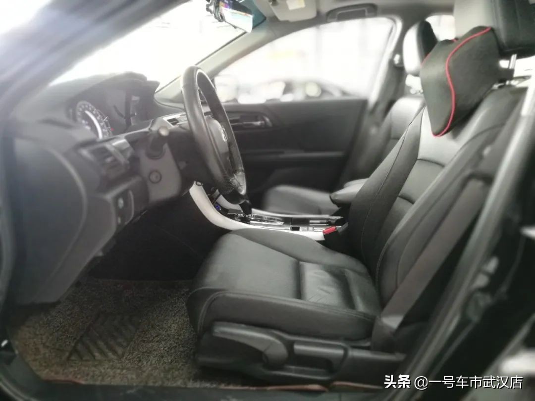 2016雅阁2.0l,雅阁2016款混动2.0l锐领版