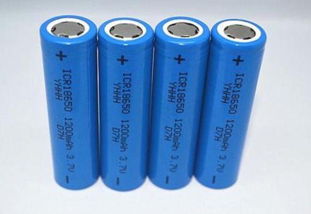 iphone老是锁机,iphone老是关机怎么回事