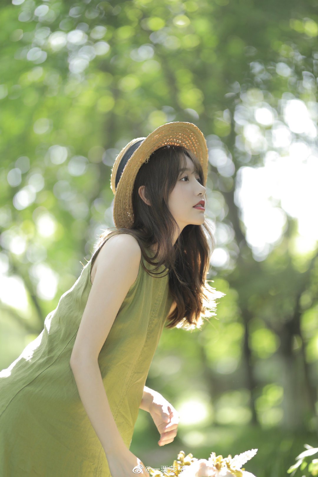 如何拍出帅气的侧颜照片,怎样拍出好看的侧颜自拍