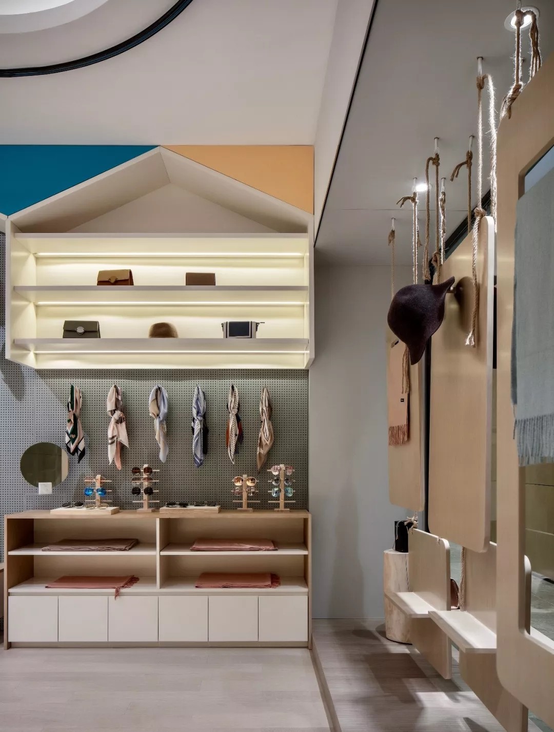 100㎡绿地汉正中心买手店|上海栖丞室内设计-欧模网