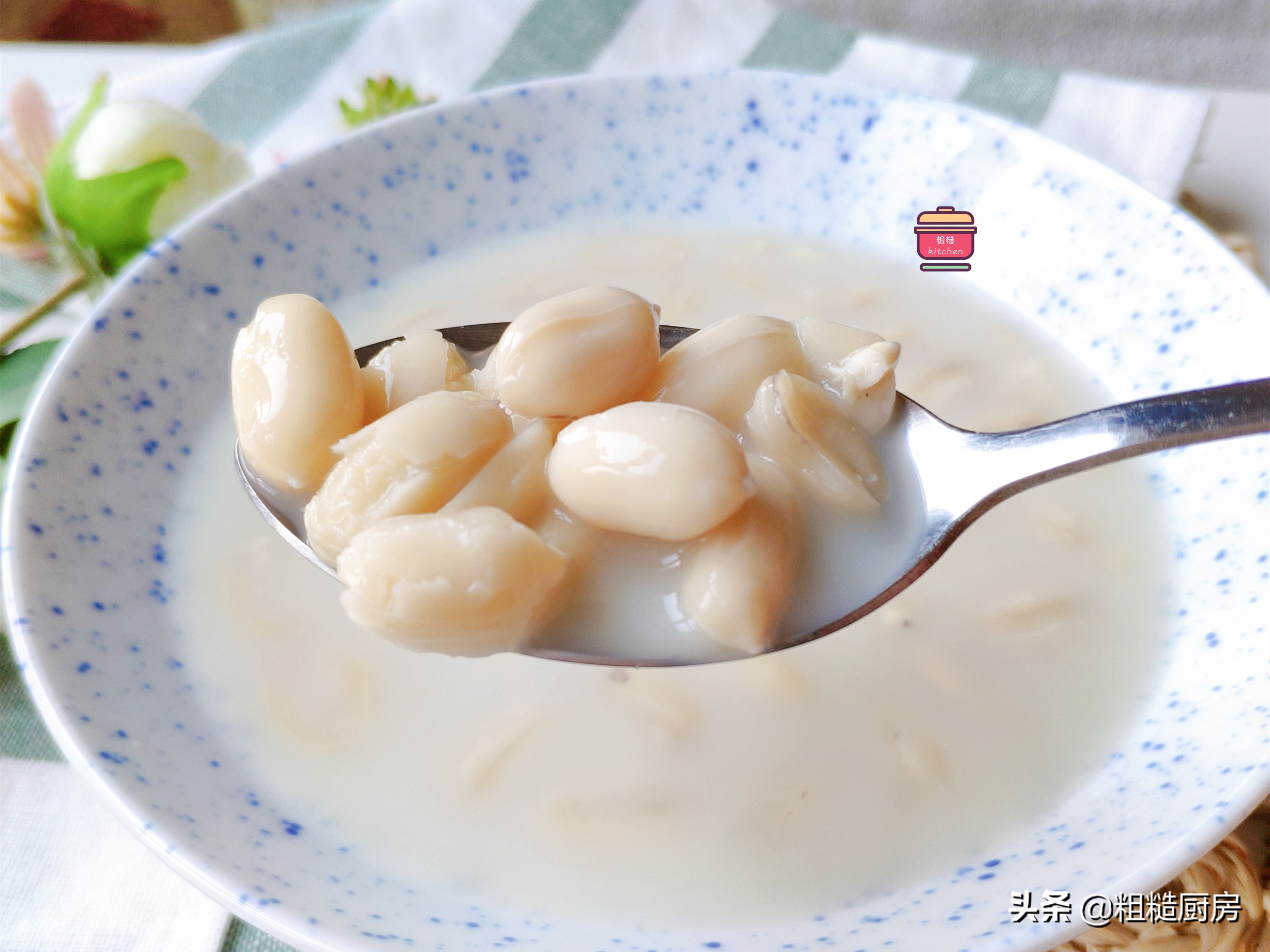 入秋必喝的八种不重样的营养汤,秋季早餐最养人的有哪几款养生粥