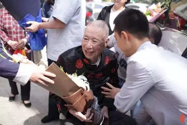 国医大师李振华健脾消脂汤,国医李振华治疗癌症