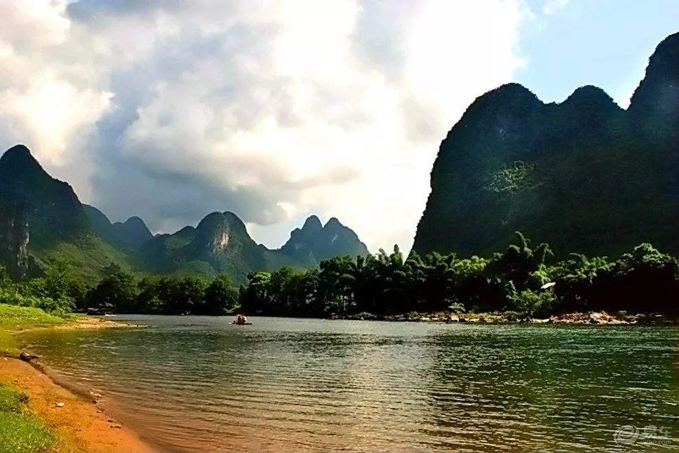 儿童诵读作品展播《浓碧》｜文：袁鹰诵：薛楚涵