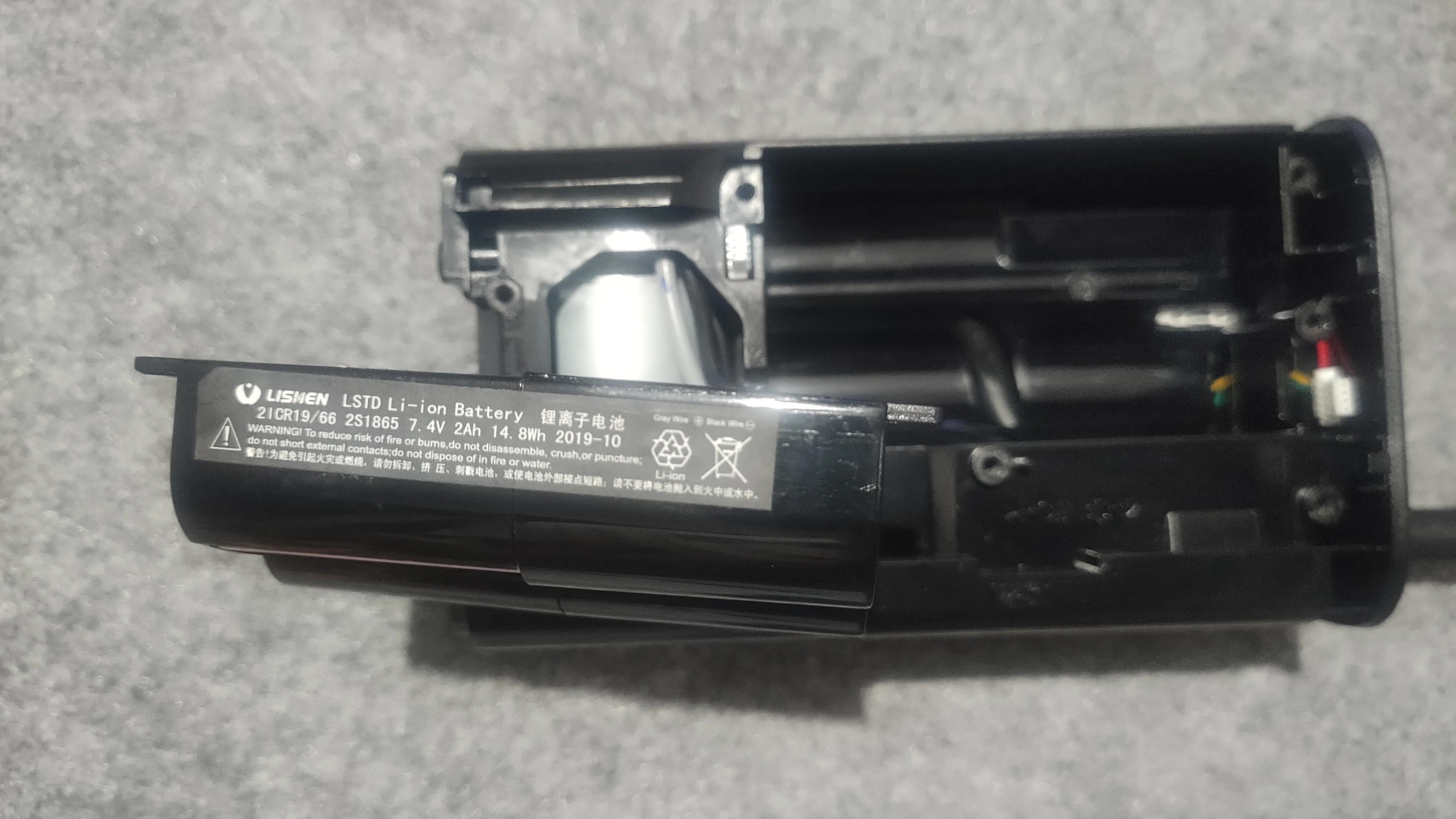 小米充气宝更换电池教程,拆卸小米充气宝