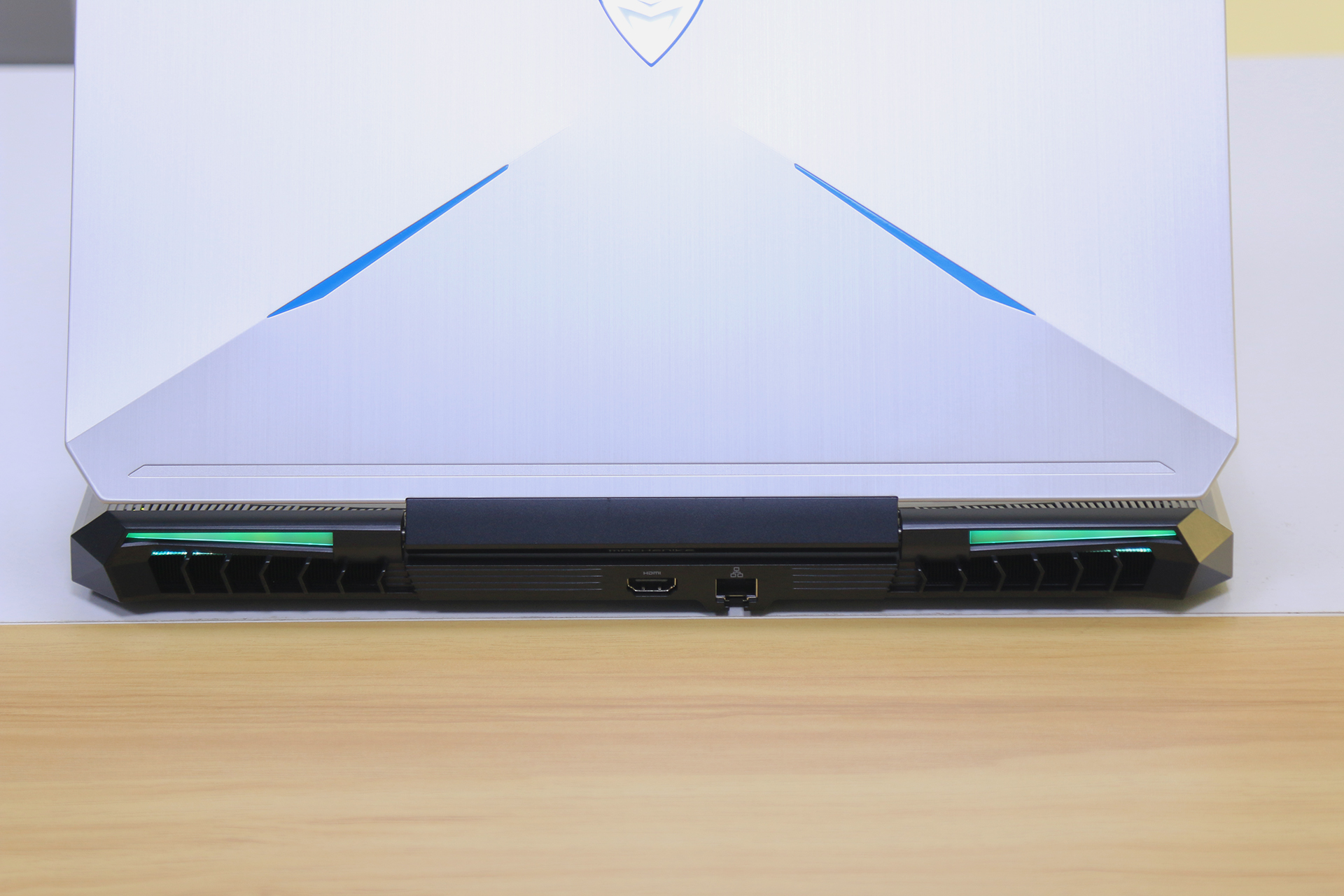 机械师f117-f1i76700hq,机械师f117第七代