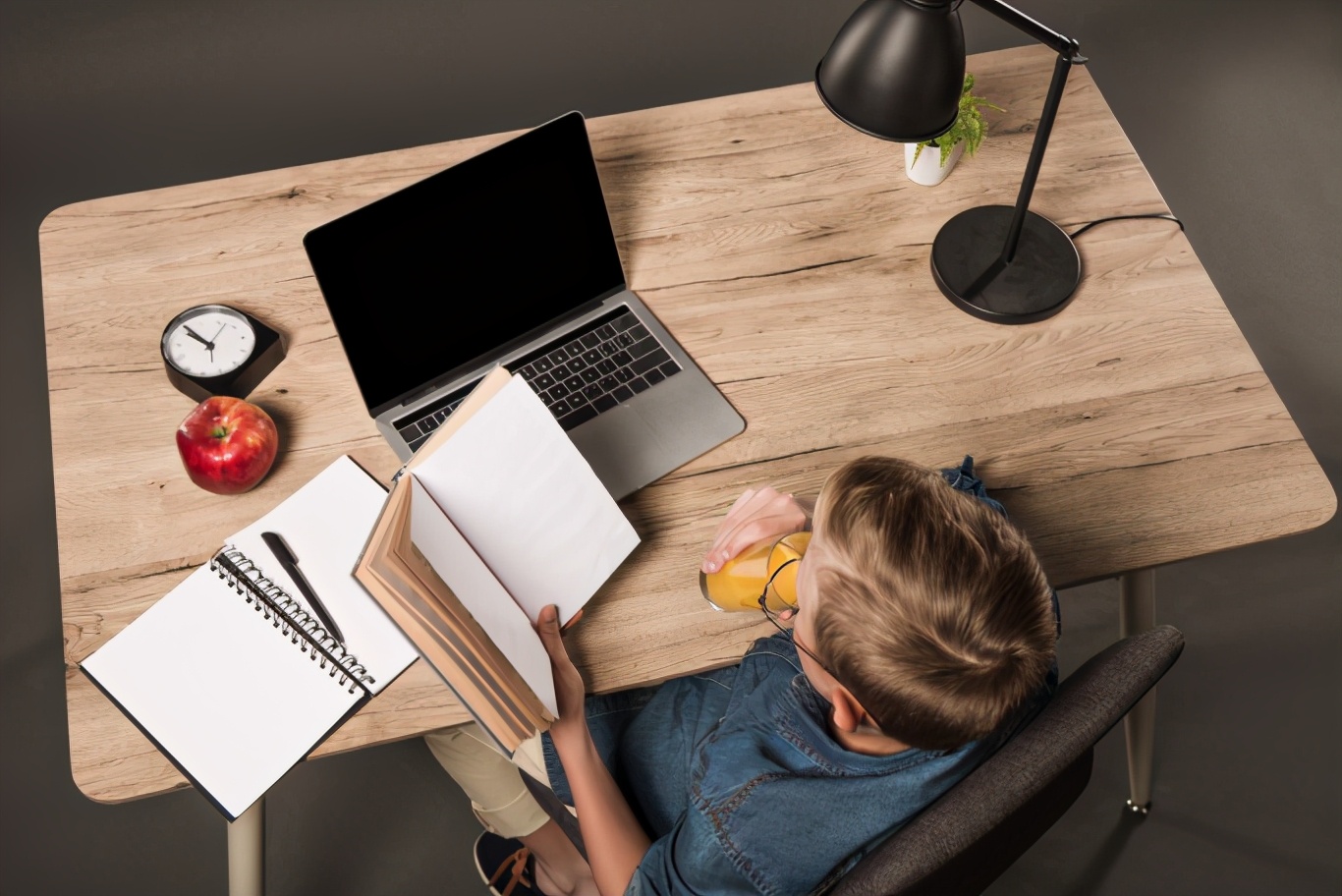 蔚蓝的韩语 (蔚蓝用韩文怎么说)