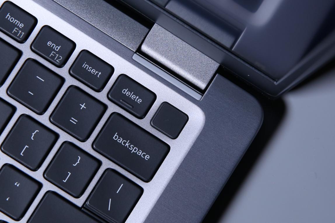 一次去南方的公务出差，电脑进水后的拯救之旅