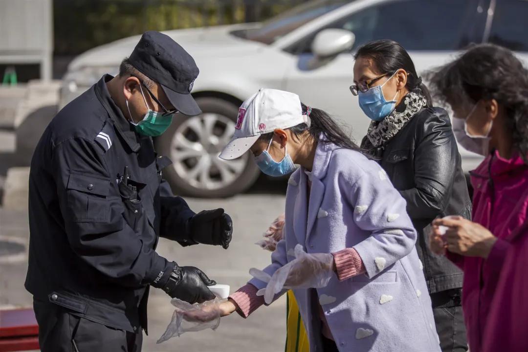 鍙屼簳棣栧煄鍥介檯,棣栧煄鍥介檯鍙屼簳