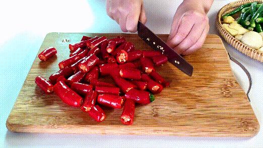 辣椒酱怎么做拌饭好吃,最好吃的辣椒酱做法配方