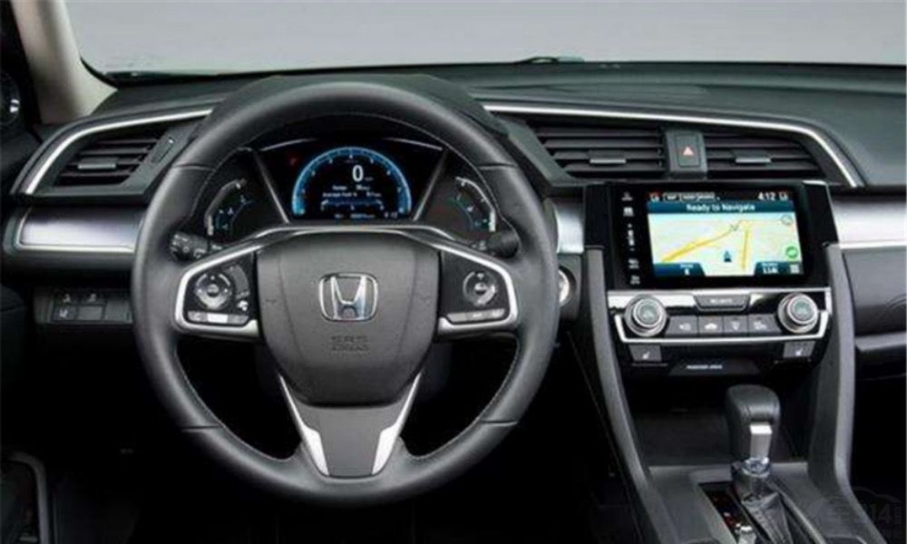 一直嚷嚷要加价的两厢思域，为何也开始优惠了？