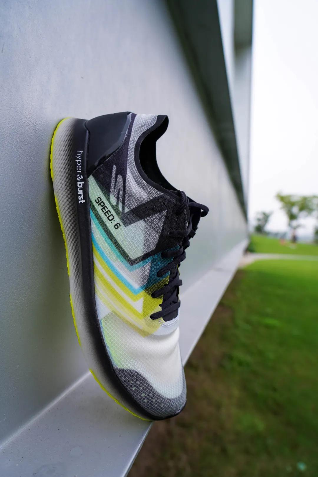 skechers斯凯奇gorunmaxroad6,斯凯奇skechers新年系列2024