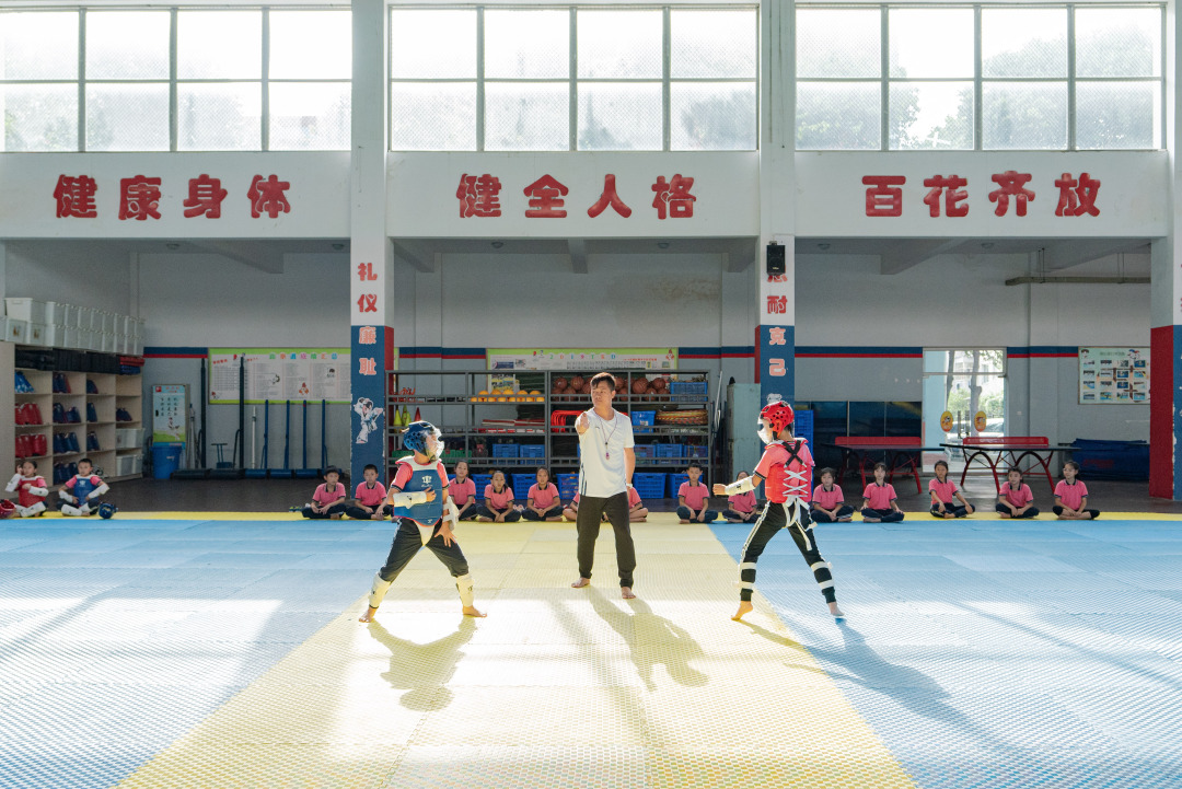 办好家门口的优质学校,办老百姓满意的家门口好学校